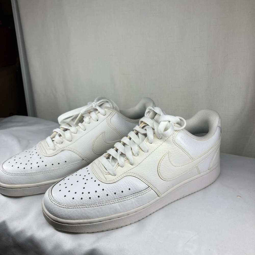 Nike Women's Size 8.5 white Casual Sneakers for Tennis